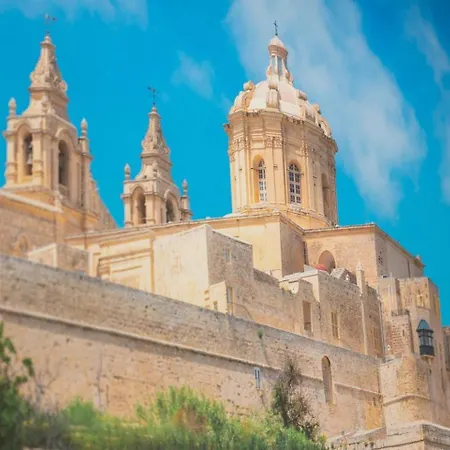 Ivory Seafront With Views!- Fl 14 By Homely Apartamento St. Paul's Bay