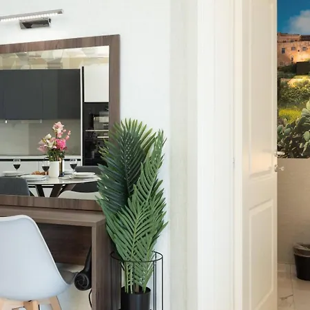 Ivory Seafront With Views!- Fl 14 By Homely St. Paul's Bay