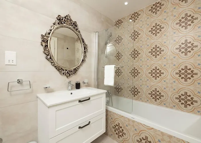 Apartment Ivory Seafront With Views!- Fl 14 By Homely St. Paul's Bay